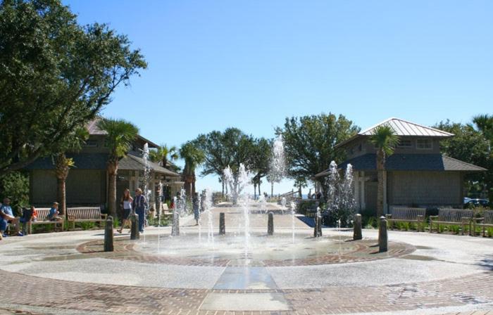 Direct Oceanfront Private Villa Overlooking Pool/Beach - South Forest Beach - Right Next To Coligny Plaza Hilton Head Island Exterior photo